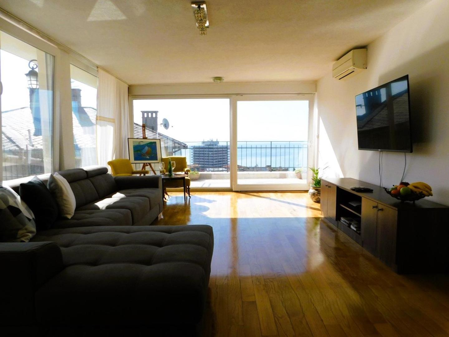 Best View Apartment